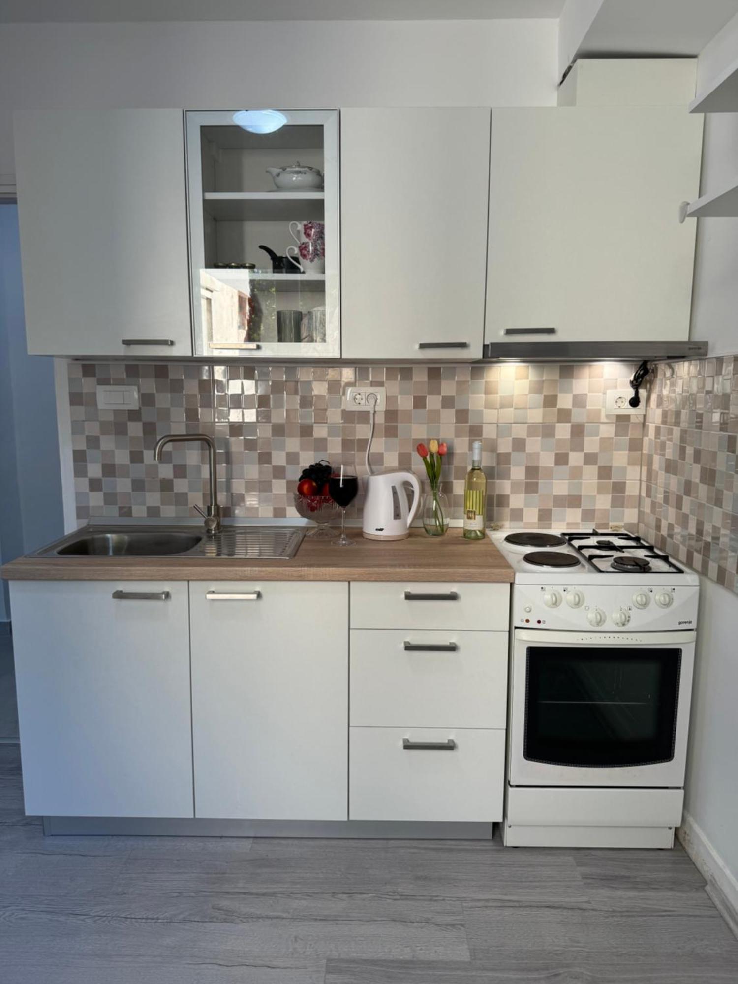 Apartman Laura Плоче Екстериор снимка